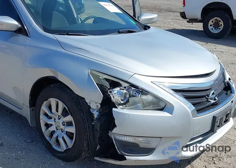 2015 Nissan Altima 2.5 S from USA, damaged, VIN 1N4AL3AP7FN305912